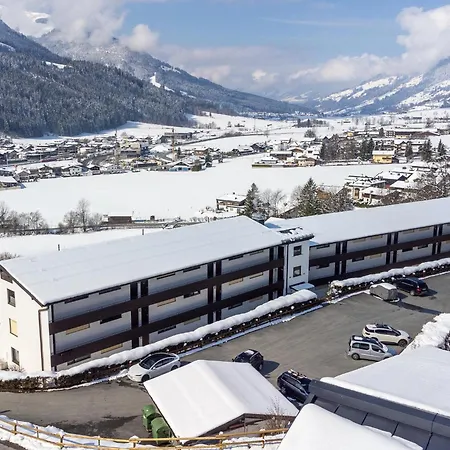 Kirchberg Panorama شقة